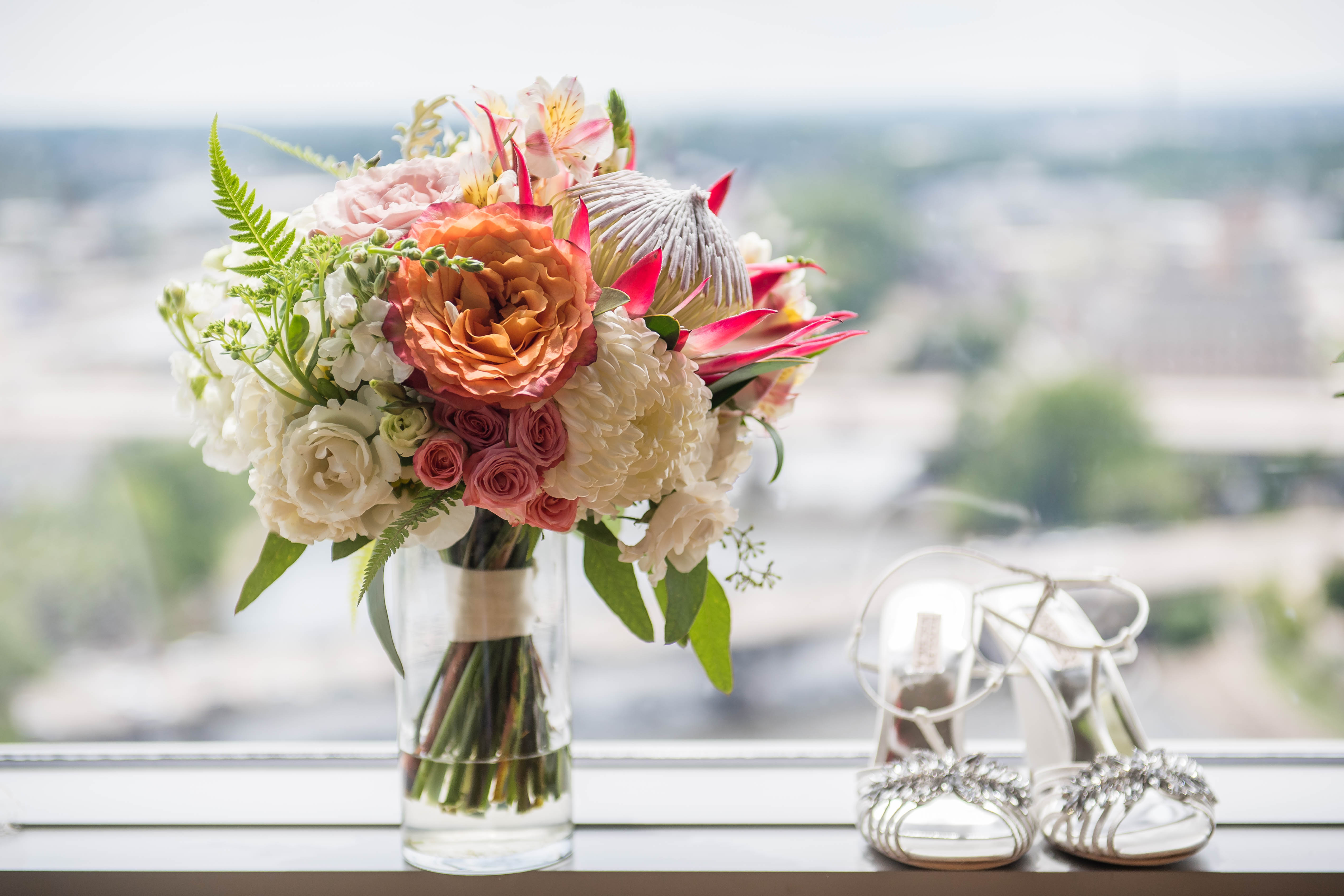 JS Weddings and Events, Grand Rapids Wedding Planner and Floral Designer - Grand Rapids Art Museum Midcentury Modern Wedding